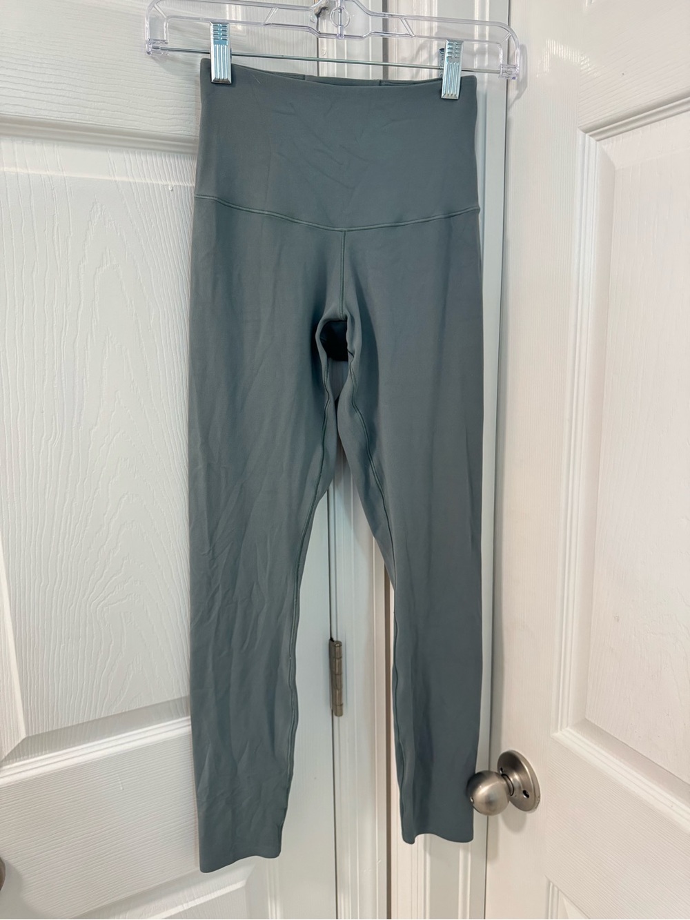 Rhone sage green legging women’s  size XS